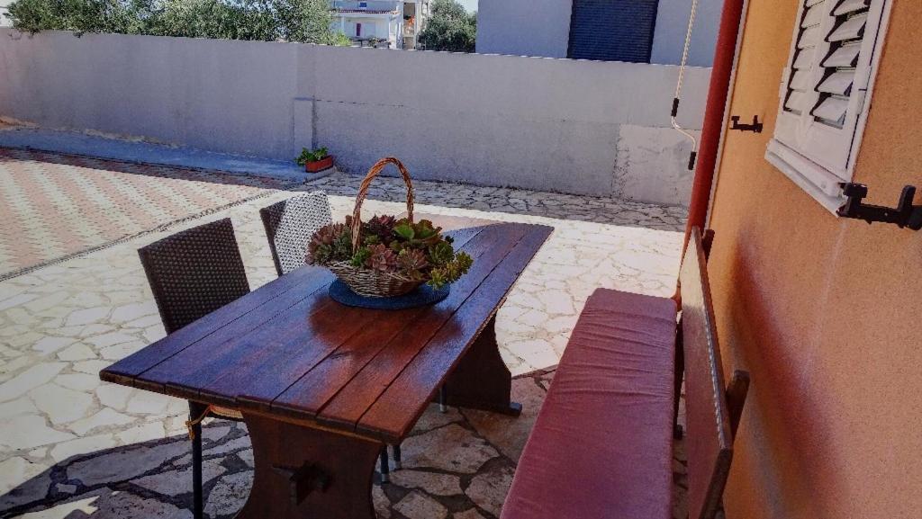Studio Apartman I Mali Apartman Vir Exteriér fotografie